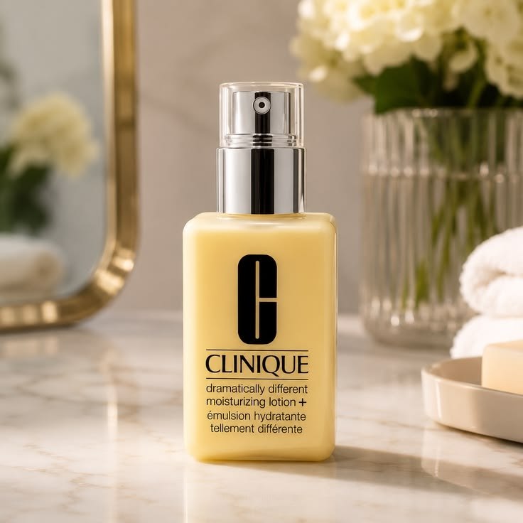 لوشن مرطوبکننده کلینیک | Clinique Dramatically Different™ Moisturizing Lotion+