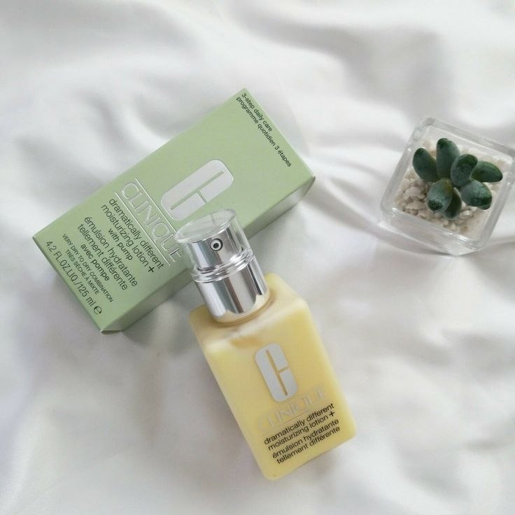 لوشن مرطوبکننده کلینیک | Clinique Dramatically Different™ Moisturizing Lotion+